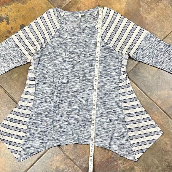 Cato Est. 1946 Striped Shark Tooth 3/4 Sleeve Top Large - Picture 6 of 11